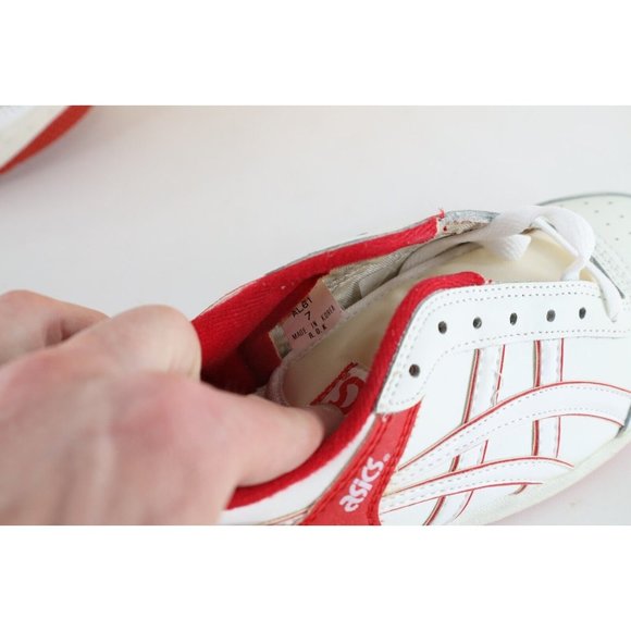 NOS Vintage 90s Asics Mens Size 7 Spell Out Outrage Lo Sneakers Shoes White Red